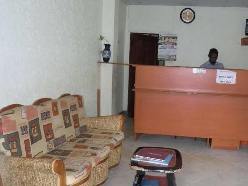 Keba Inn Lyamutundwe المظهر الخارجي الصورة