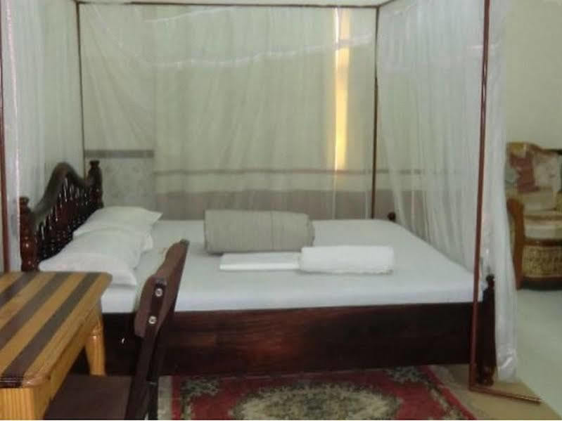 Keba Inn Lyamutundwe المظهر الخارجي الصورة