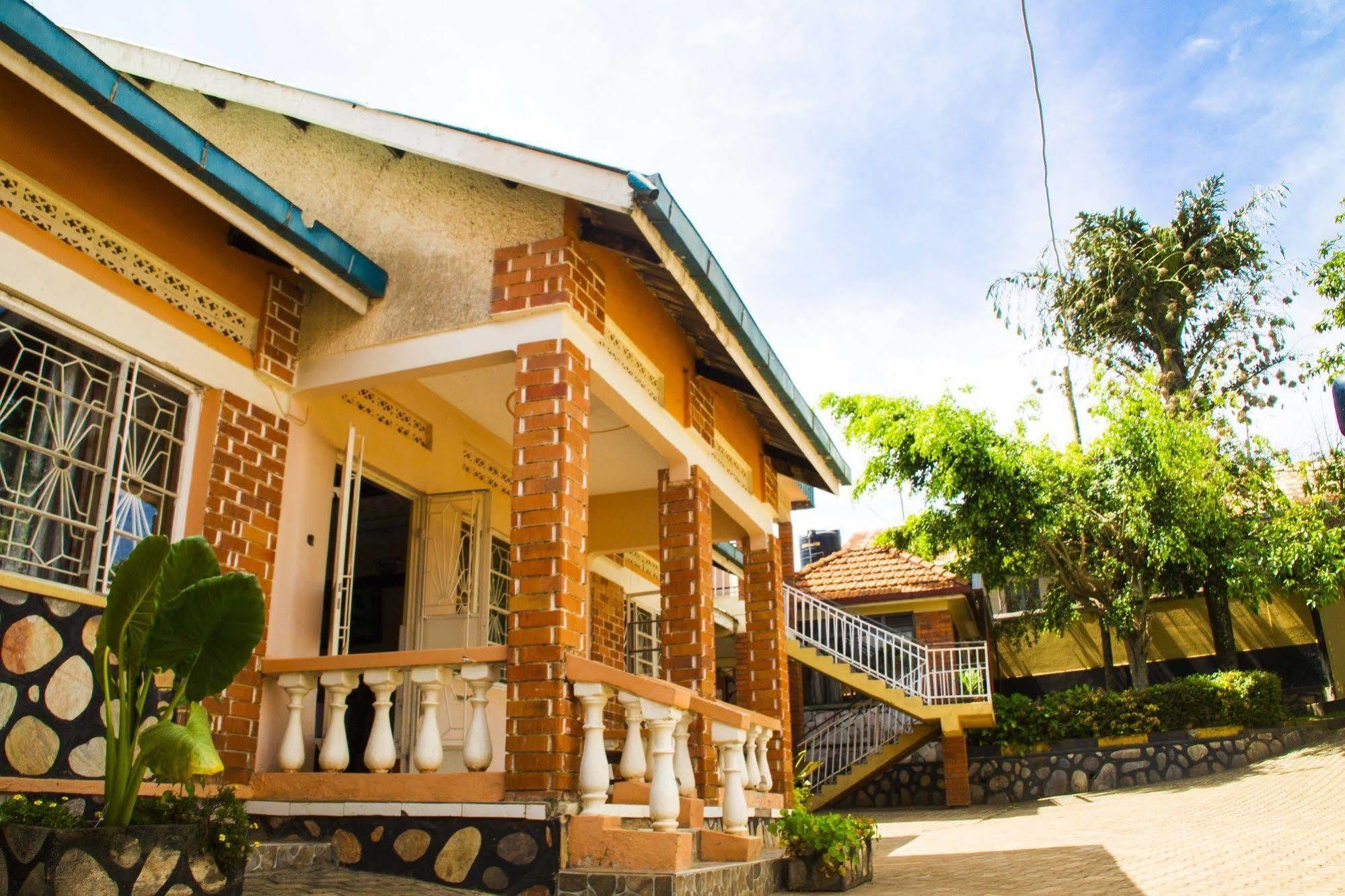 Keba Inn Lyamutundwe المظهر الخارجي الصورة